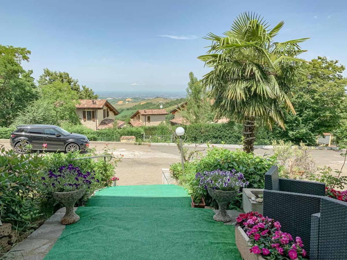 La Locanna Hotel Serramazzoni Exterior foto